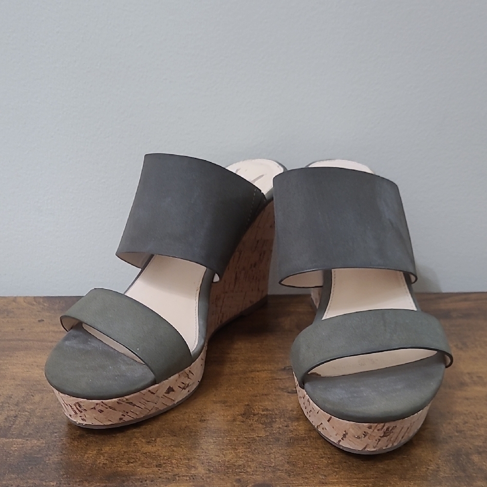 Xappeal FAYE Olive Green with Cork Wedge Sandals size 8.5